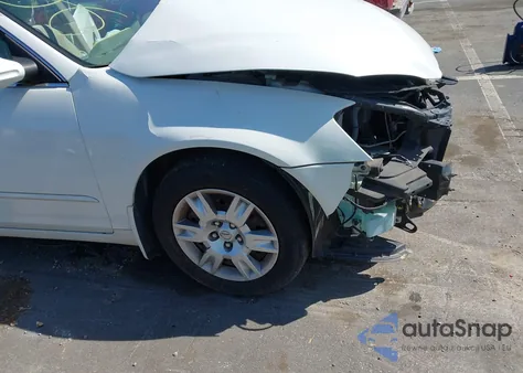 2005 Nissan Altima 2.5 S из США, поврежденный, VIN 1N4AL11E95C300353